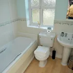Charming 3 Bed House In * Bristol