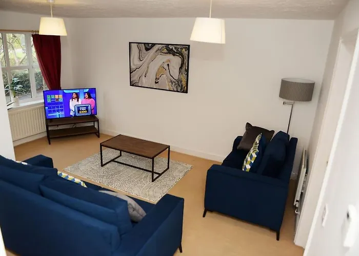 Vakantiehuis Charming 3 Bed House In *